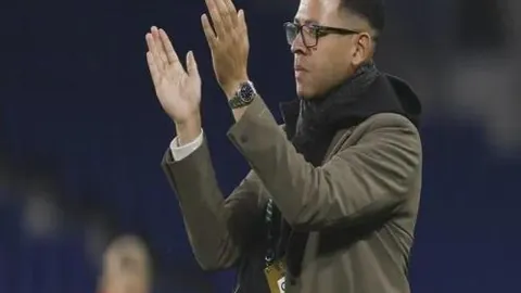 23岁新星逆袭斩绿军，湖人前队友助力，湖人连战连胜，黑马崭露头角！